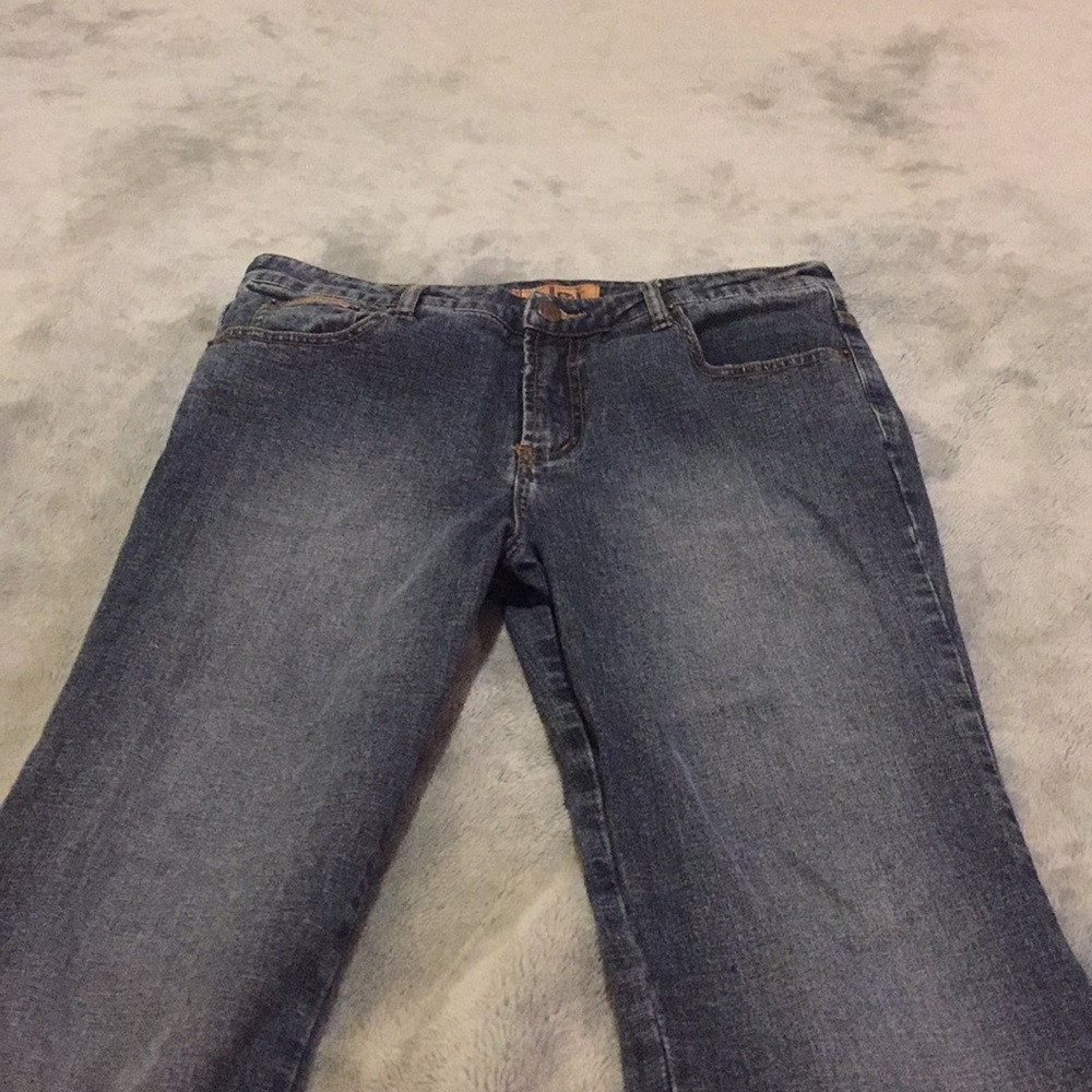 Denim capris!!